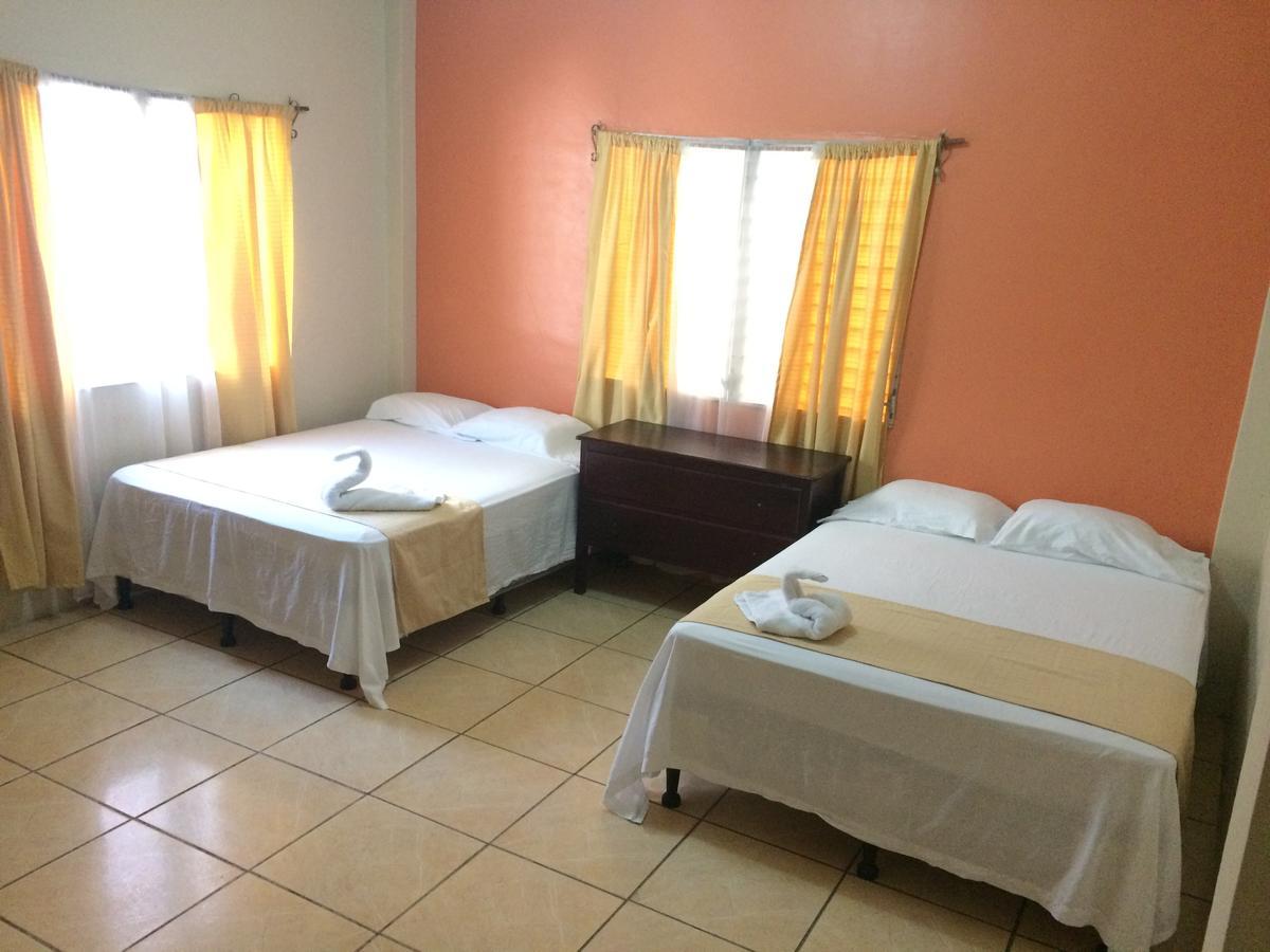 Hotel Casa Marina La Ceiba Bagian luar foto