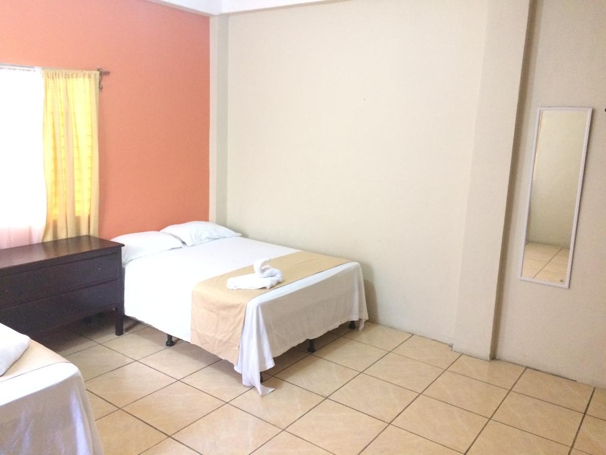 Hotel Casa Marina La Ceiba Bagian luar foto